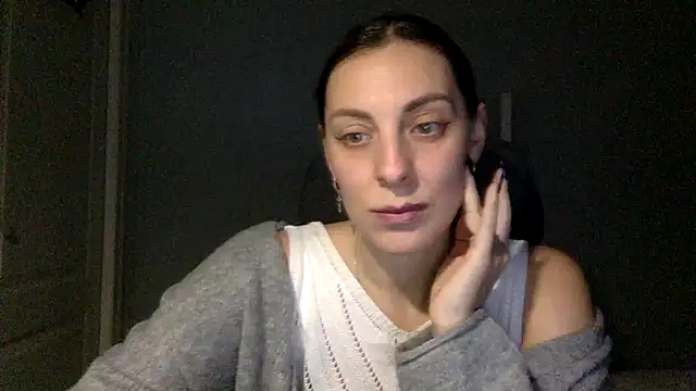 Myronell online show from November 2025 05:02:01 PM