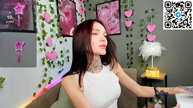 Selena Lune online show from September 2025 01:53:02 AM