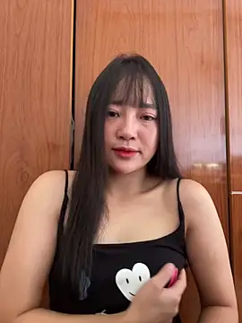 Snapshot of Be_xinh chatting on September 2025 03:00:02 AM Be xinh online show from September 2025 03:00:02 AM