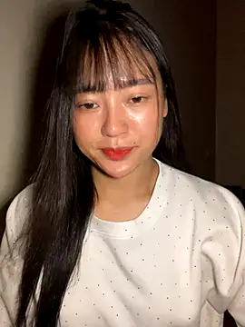 Snapshot of Be_xinh chatting on September 2025 04:12:01 PM Be xinh online show from September 2025 04:12:01 PM