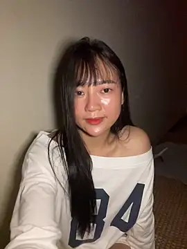 Snapshot of Be_xinh chatting on September 2025 04:23:02 PM Be xinh online show from September 2025 04:23:02 PM