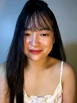 Snapshot of Be_xinh chatting on October 2025 03:11:01 PM Be xinh online show from October 2025 03:11:01 PM