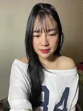 Snapshot of Be_xinh chatting on October 2025 03:13:01 PM Be xinh online show from October 2025 03:13:01 PM