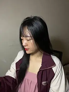 Snapshot of Be_xinh chatting on November 2025 02:39:01 PM Be xinh online show from November 2025 02:39:01 PM