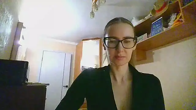 Snapshot of Norivann chatting on October 2025 10:04:01 AM Norivann online show from October 2025 10:04:01 AM