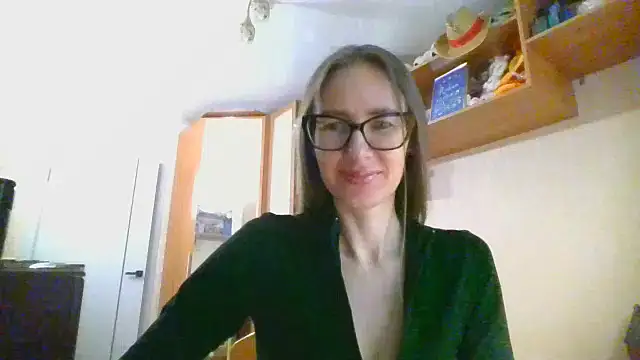 Snapshot of Norivann chatting on October 2025 11:42:01 AM Norivann online show from October 2025 11:42:01 AM