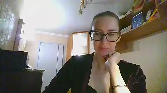 Snapshot of Norivann chatting on November 2025 10:21:01 AM Norivann online show from November 2025 10:21:01 AM