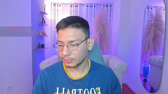 Snapshot of marcuswildx chatting on September 2025 02:55:01 PM marcuswildx online show from September 2025 02:55:01 PM