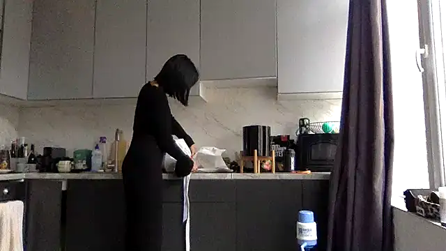 Snapshot of Veymoria chatting on October 2025 11:08:02 AM Veymoria online show from October 2025 11:08:02 AM