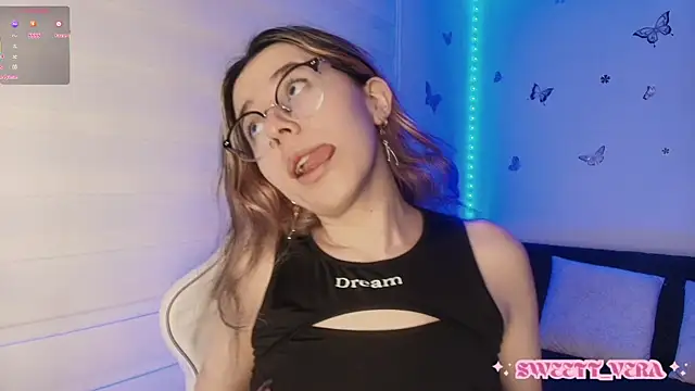 Snapshot of sweettvera chatting on October 2025 10:51:01 AM sweettvera online show from October 2025 10:51:01 AM