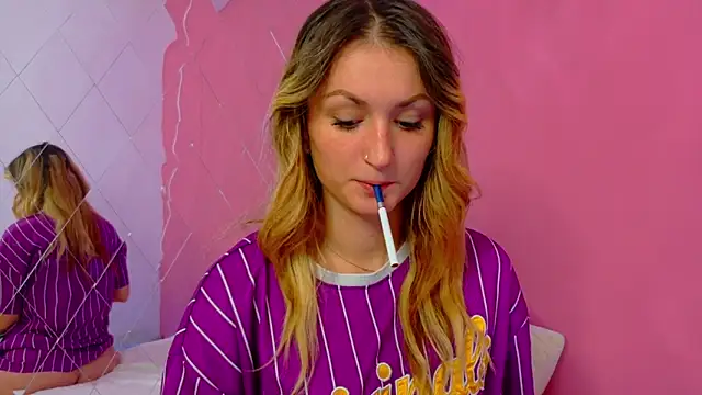 Snapshot of Anaayss_ chatting on October 2025 04:59:02 AM Anaayss online show from October 2025 04:59:02 AM