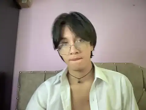 Snapshot of Matti_Mendez_ chatting on November 2025 02:38:01 PM Matti Mendez online show from November 2025 02:38:01 PM