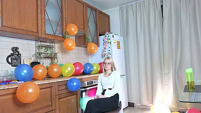 KelleDomin online show from October 2025 07:34:02 PM