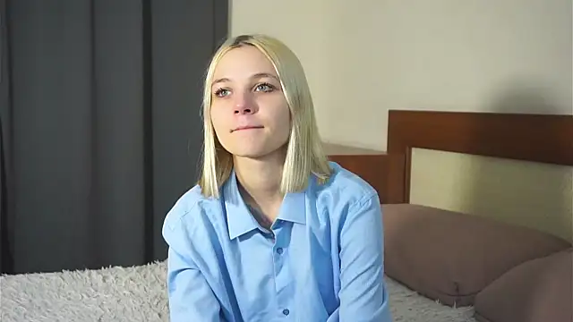 KelleDomin online show from October 2025 07:05:01 PM