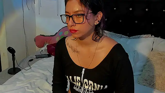 Snapshot of ValeryTatto chatting on October 2025 11:13:02 AM ValeryTatto online show from October 2025 11:13:02 AM