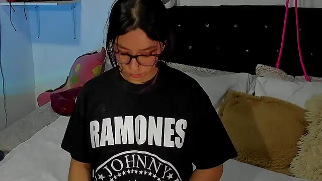 Snapshot of ValeryTatto chatting on October 2025 11:55:02 AM ValeryTatto online show from October 2025 11:55:02 AM