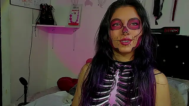 Snapshot of ValeryTatto chatting on October 2025 01:14:01 PM ValeryTatto online show from October 2025 01:14:01 PM