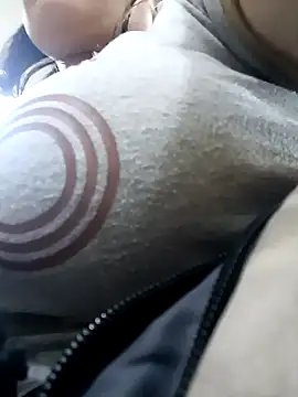 Snapshot of Mia-love-03 chatting on November 2025 09:25:02 PM Mia-love-03 online show from November 2025 09:25:02 PM