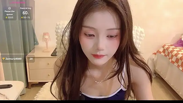 Snapshot of Ximei-O chatting on November 2025 01:56:02 PM Ximei-O online show from November 2025 01:56:02 PM