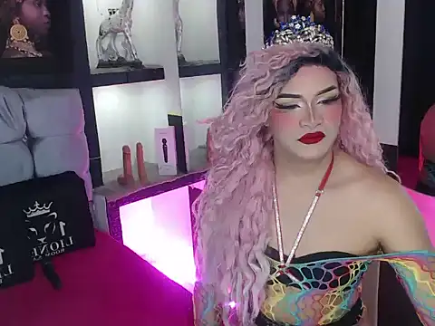 Snapshot of Sophia_hott01 chatting on September 2025 12:08:02 PM Sophia hott01 online show from September 2025 12:08:02 PM