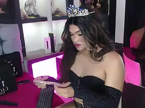 Snapshot of Sophia_hott01 chatting on October 2025 12:04:02 PM Sophia hott01 online show from October 2025 12:04:02 PM