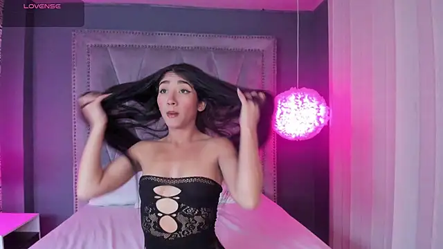 Snapshot of Mariana_Kalo chatting on October 2025 11:19:01 AM Mariana Kalo online show from October 2025 11:19:01 AM