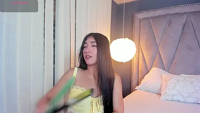 Snapshot of Mariana_Kalo chatting on October 2025 10:58:02 AM Mariana Kalo online show from October 2025 10:58:02 AM