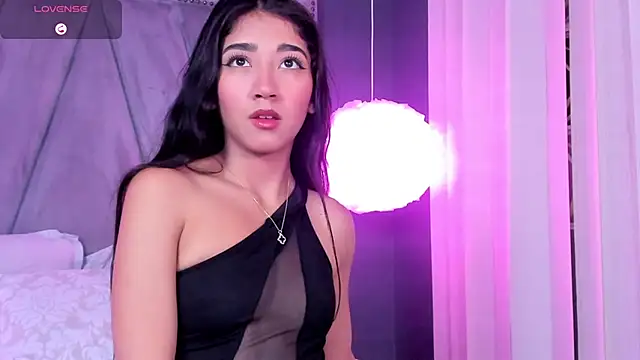 Snapshot of Mariana_Kalo chatting on November 2025 11:09:01 AM Mariana Kalo online show from November 2025 11:09:01 AM