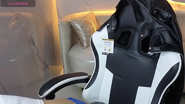 Snapshot of Skyler_Gracee_Tx chatting on October 2025 01:01:01 PM Skyler Gracee Tx online show from October 2025 01:01:01 PM