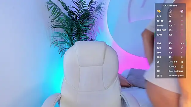 Snapshot of Santti_ chatting on October 2025 10:41:02 PM Santti online show from October 2025 10:41:02 PM