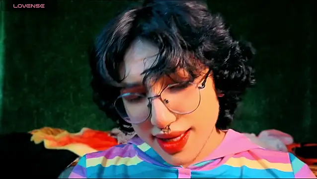 Snapshot of -BlueOpal- chatting on October 2025 07:29:02 PM -BlueOpal- online show from October 2025 07:29:02 PM