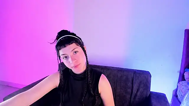 kitty  chs online show from October 2025 11:41:02 AM