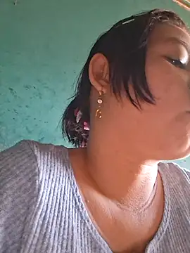 Snapshot of hot-mom22 chatting on September 2025 11:04:02 AM hot-mom22 online show from September 2025 11:04:02 AM