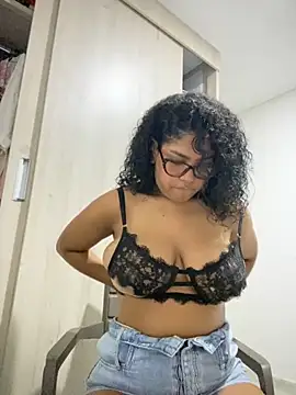 Snapshot of miiabrown18 chatting on October 2025 01:39:02 AM miiabrown18 online show from October 2025 01:39:02 AM