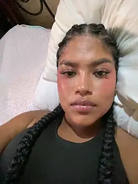 Snapshot of miiabrown18 chatting on November 2025 09:28:01 PM miiabrown18 online show from November 2025 09:28:01 PM