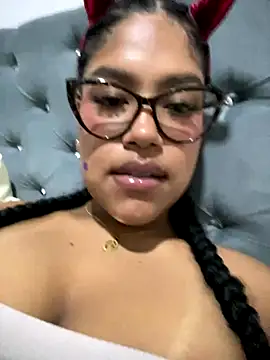 Snapshot of miiabrown18 chatting on November 2025 11:59:01 PM miiabrown18 online show from November 2025 11:59:01 PM