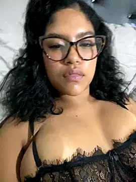 Snapshot of miiabrown18 chatting on November 2025 02:10:02 AM miiabrown18 online show from November 2025 02:10:02 AM