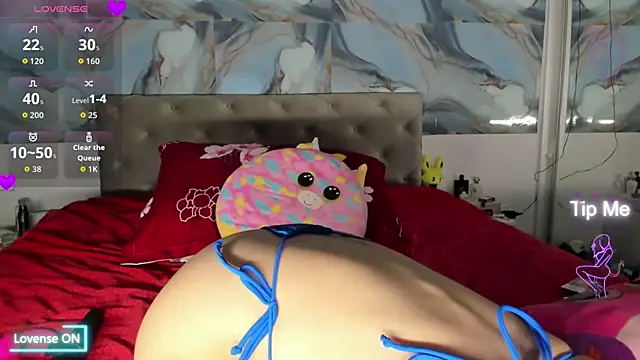 luluubloomm online show from November 2025 03:03:02 PM