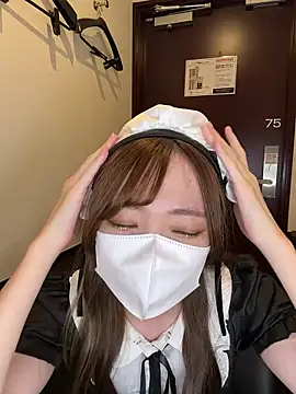 Snapshot of Moe_v_v chatting on October 2025 11:11:01 AM Moe v v online show from October 2025 11:11:01 AM