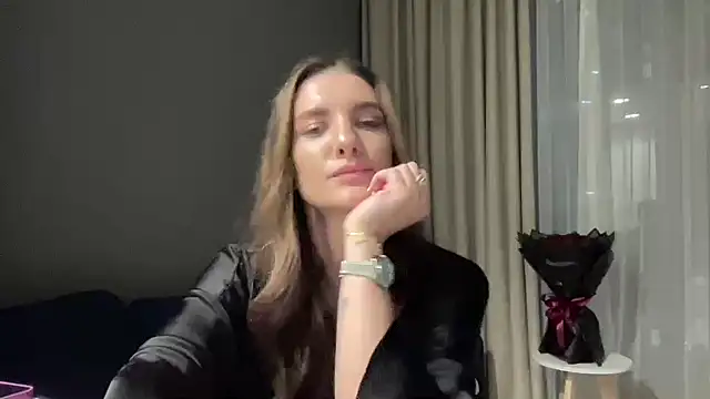 Velirine online show from October 2025 04:49:01 PM