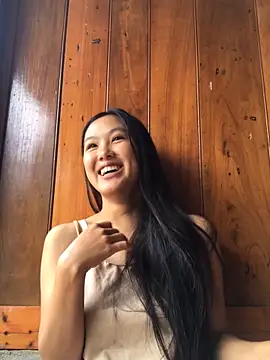 Snapshot of Mai_lovely chatting on October 2025 01:50:02 AM Mai lovely online show from October 2025 01:50:02 AM