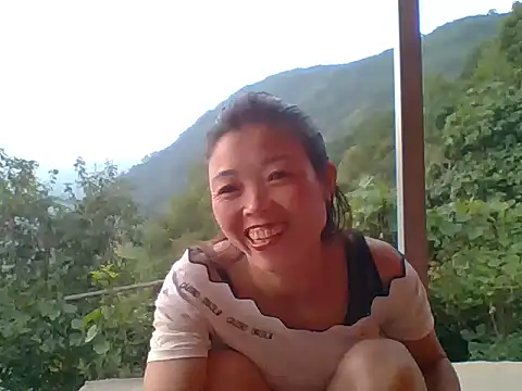 Jane volv online show from October 2025 10:36:01 AM