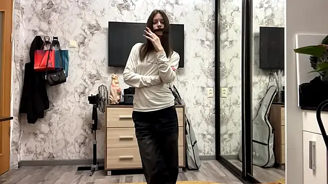 DonaJarding online show from October 2025 03:30:01 PM