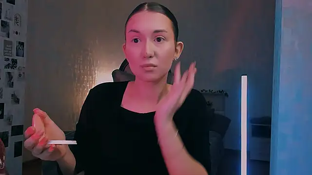 raviolly046 online show from November 2025 09:53:02 AM