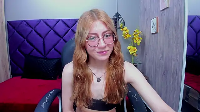 ChloeCampbell03 online show from October 2025 12:57:02 PM