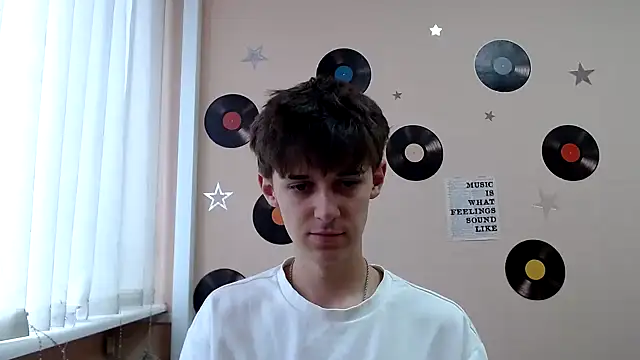 Snapshot of Hoot_Dude_ chatting on October 2025 01:30:01 PM Hoot Dude online show from October 2025 01:30:01 PM