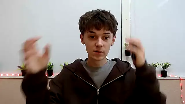 Snapshot of Hoot_Dude_ chatting on November 2025 01:01:02 PM Hoot Dude online show from November 2025 01:01:02 PM