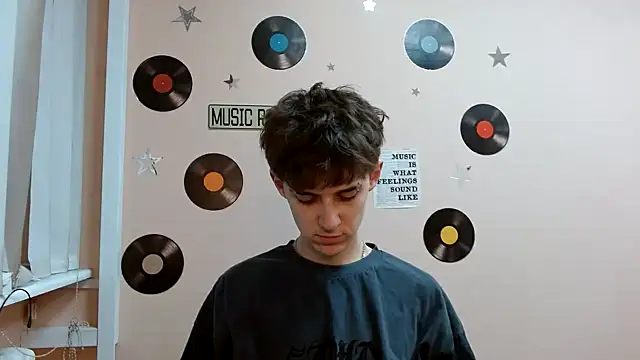 Snapshot of Hoot_Dude_ chatting on November 2025 02:50:01 PM Hoot Dude online show from November 2025 02:50:01 PM