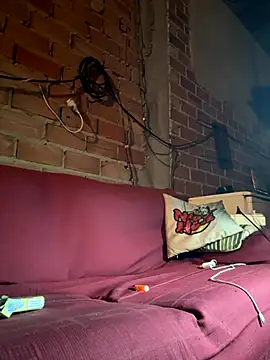 Snapshot of adriruizz chatting on September 2025 10:35:02 PM adriruizz online show from September 2025 10:35:02 PM