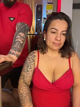 liz and thiago online show from October 2025 01:26:02 AM